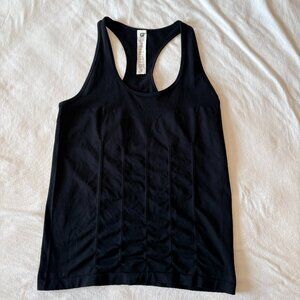 Fabletics Delta Seamless Perforated Athletic Tank Top Black Size XL